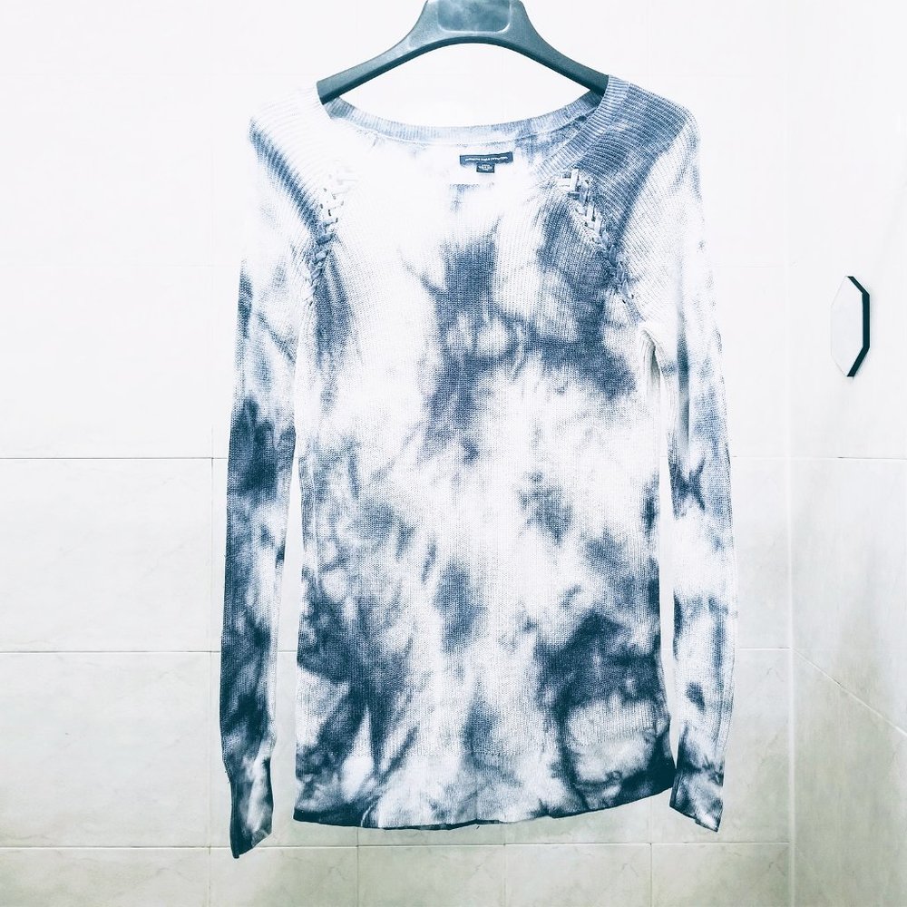American Eagle Laced Design Tie Dye Marble Sweater